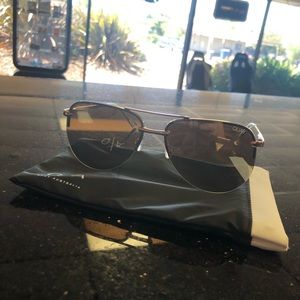 Quay : The Playa sunglasses. Never worn w\case